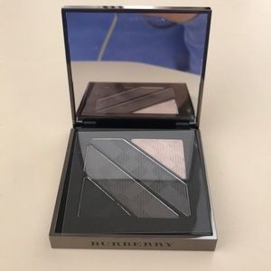 Burberry eyeshadow pallet
